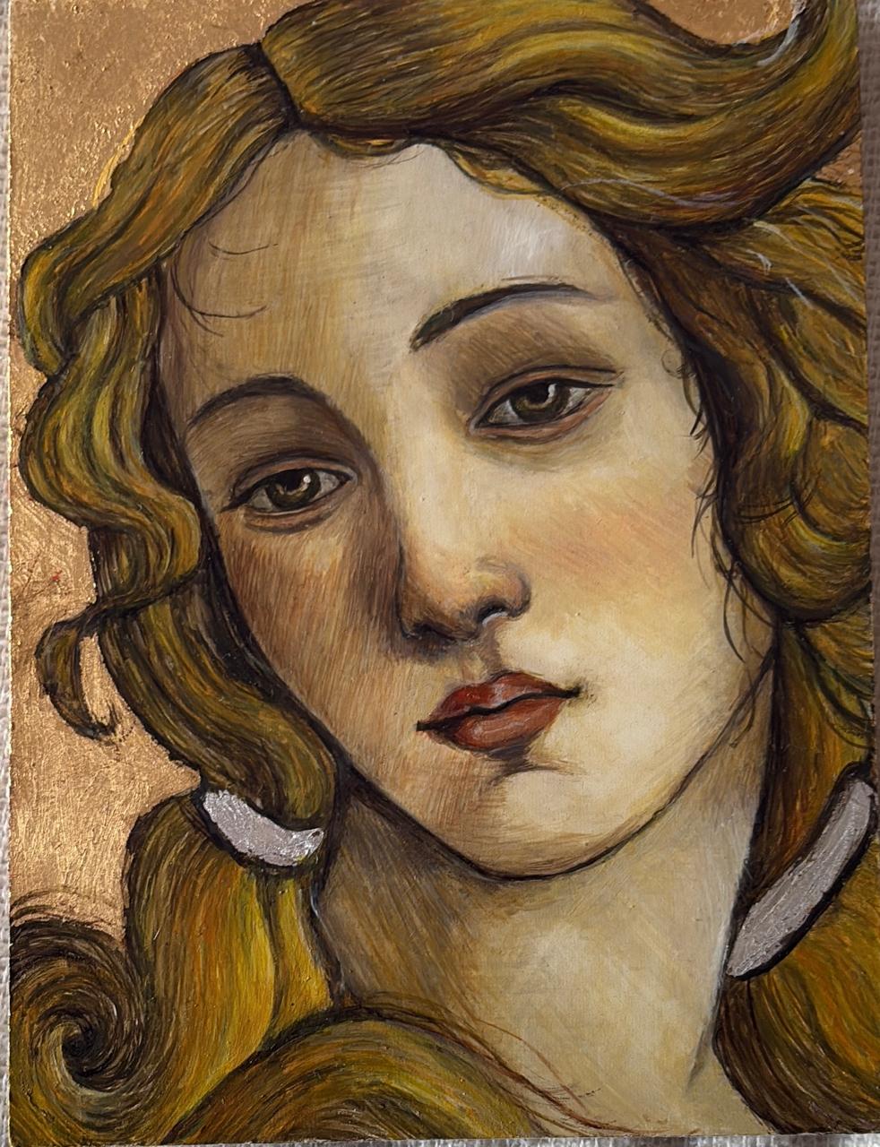 Estudio de retrato de una joven de cabellos ondulados dorados, inspirado en Botticelli